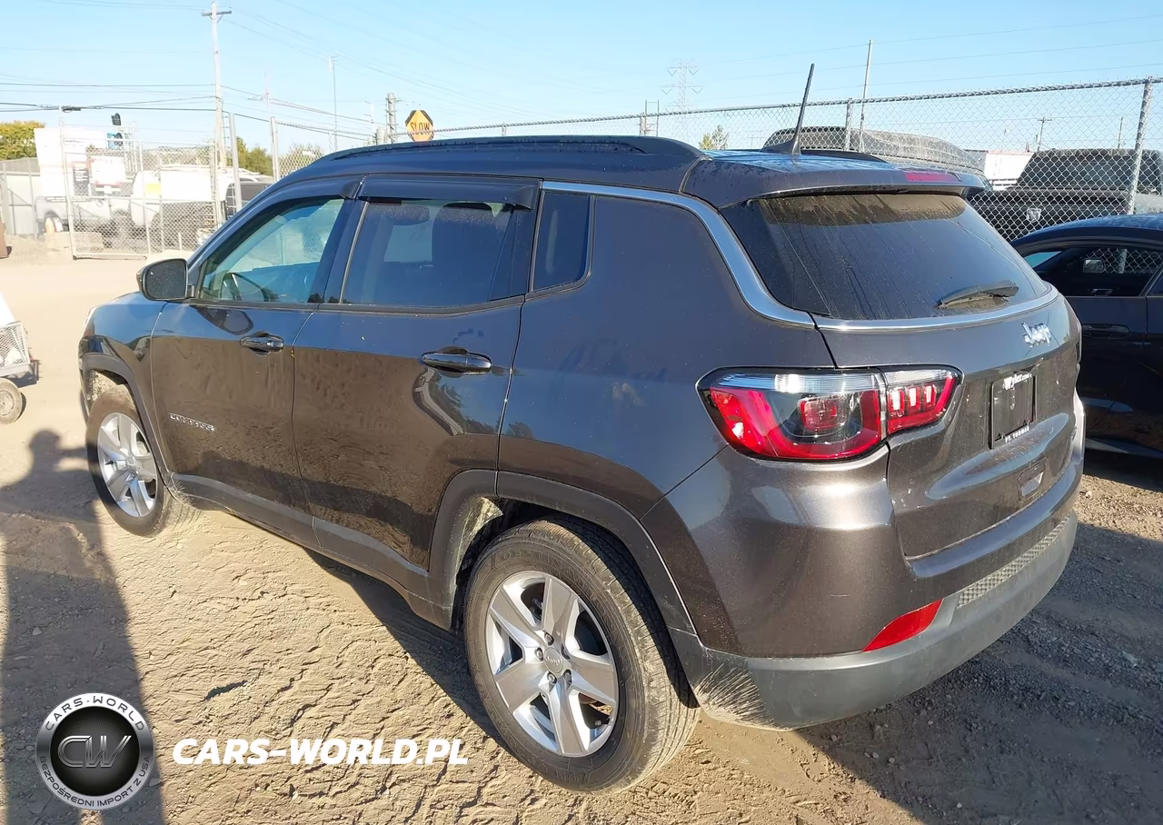 2022 Jeep Compass Latitude VIN:3C4NJCBB9NT138133 - 3