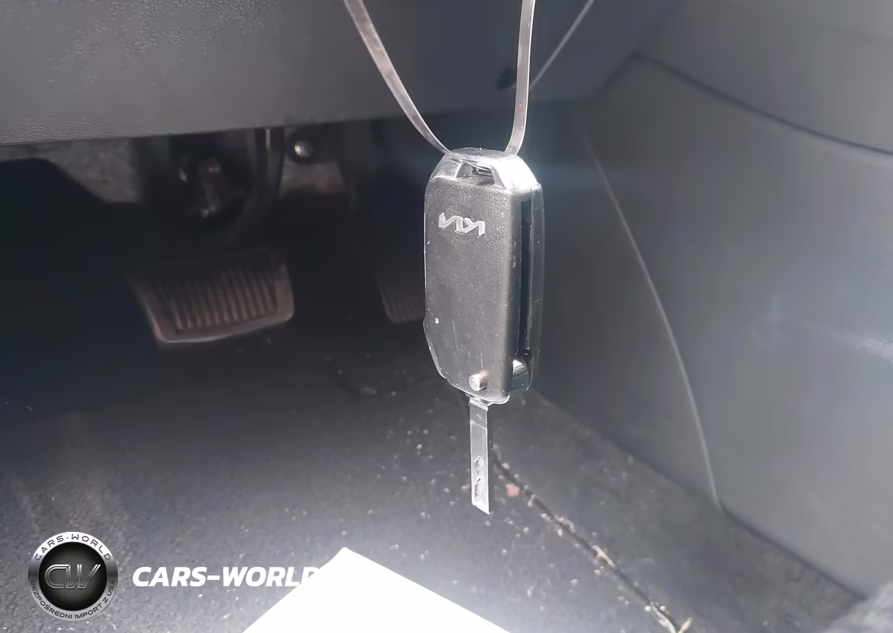 2024 Kia Forte Lxs VIN:3KPF24AD2RE758259 - 11
