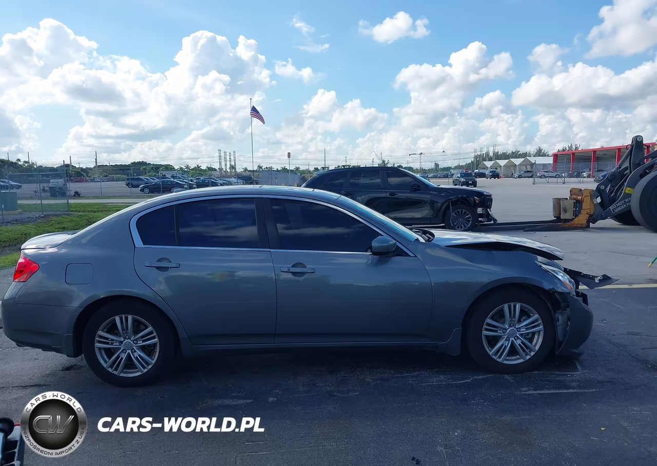 INFINITI G37X VIN:JN1CV6AR3DM761931 - 13