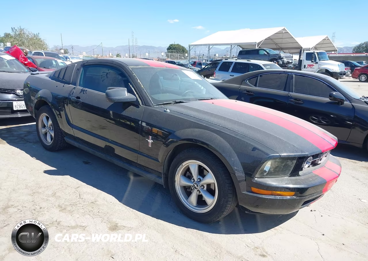 2007 Ford Mustang V6 Deluxe-V6 Premium