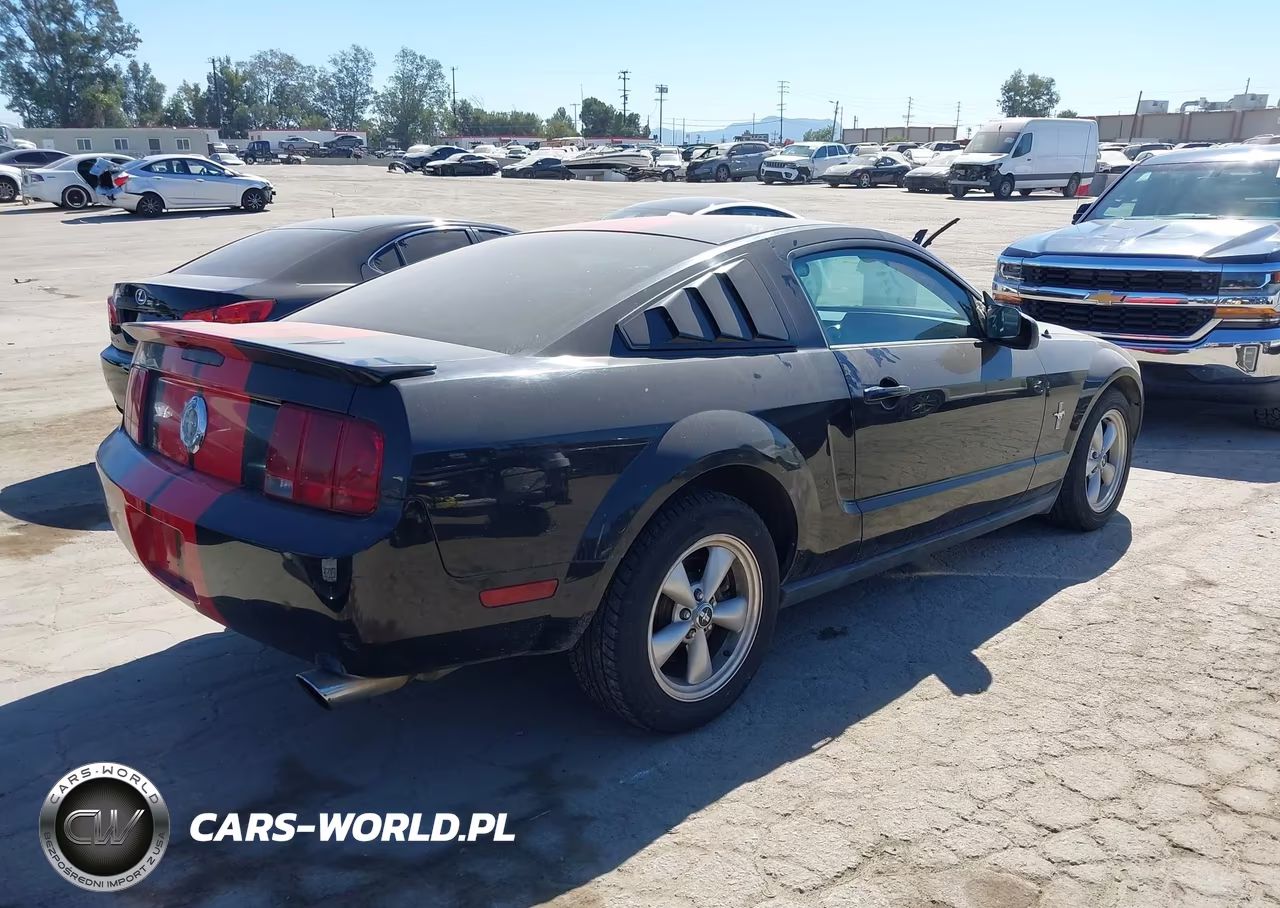 2007 Ford Mustang V6 Deluxe-V6 Premium VIN:1ZVFT80N775215610 - 4