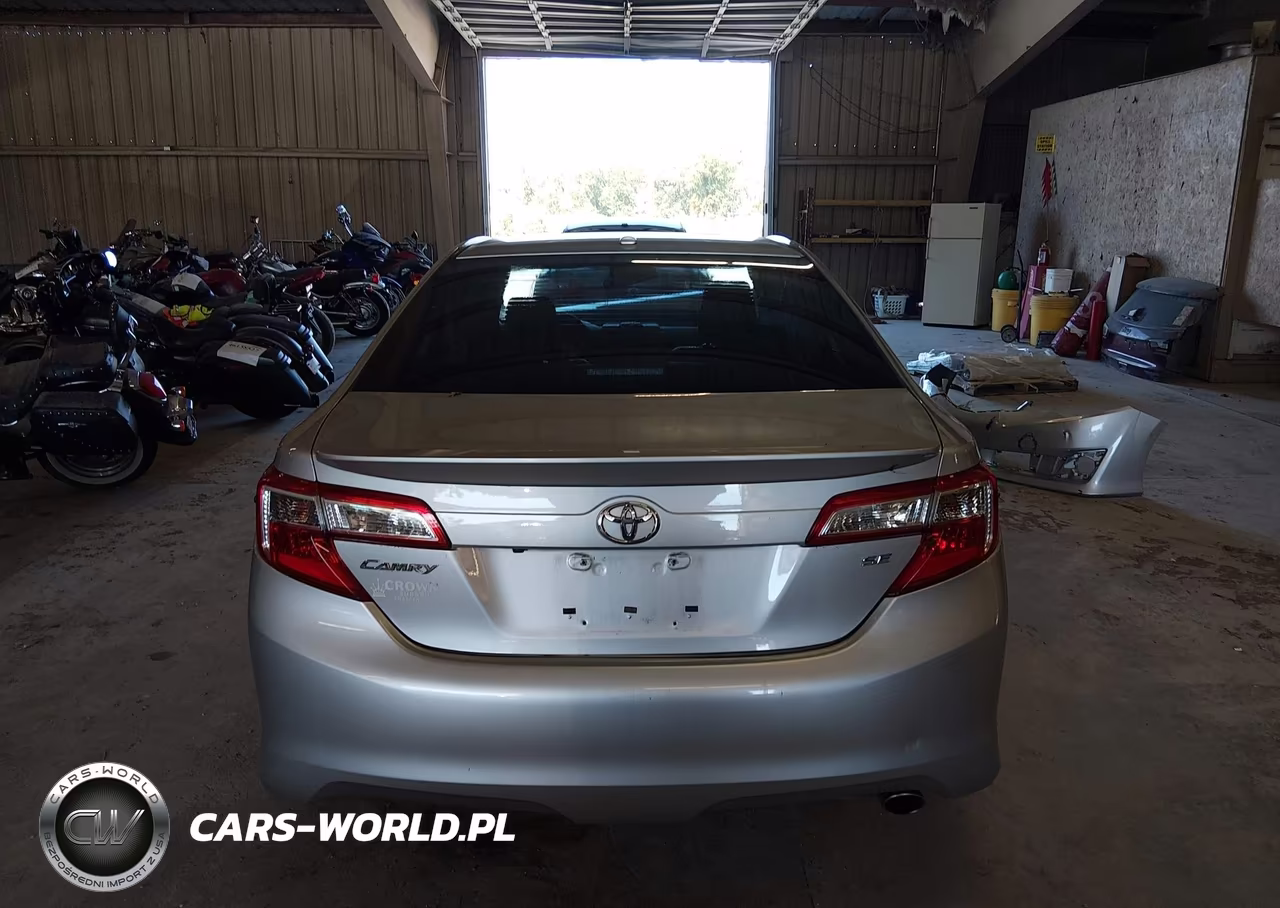 2014 Toyota Camry Se VIN:4T1BF1FK1EU398451 - 17