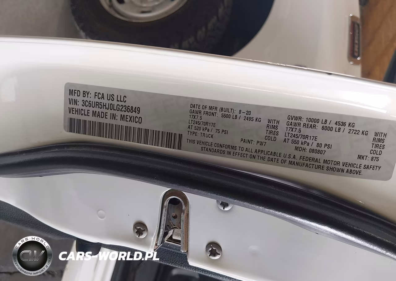 2020 Ram 2500 Tradesman 4X4 8' Box VIN:3C6UR5HJ0LG236849 - 9