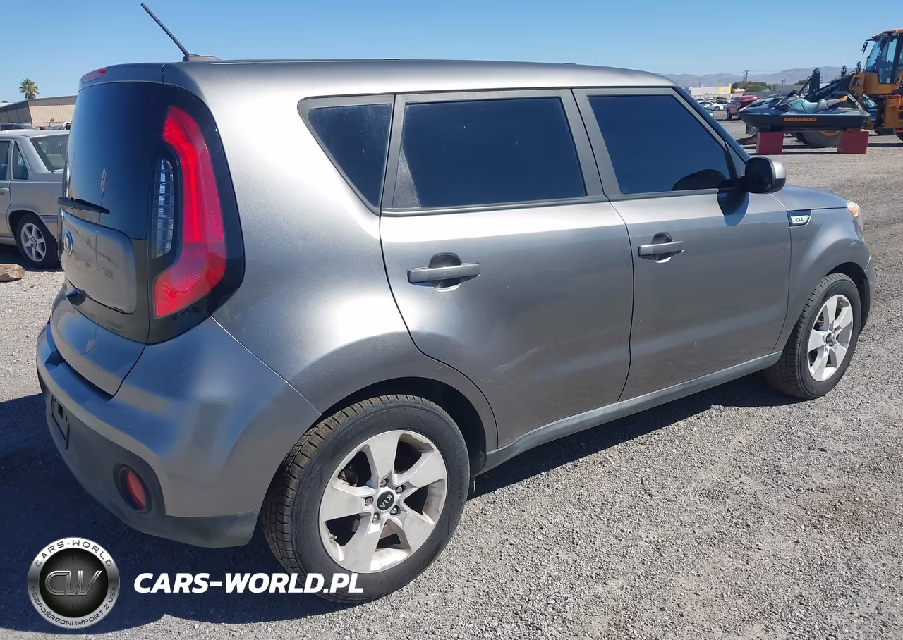 2018 Kia Soul VIN:KNDJN2A29J7625006 - 4