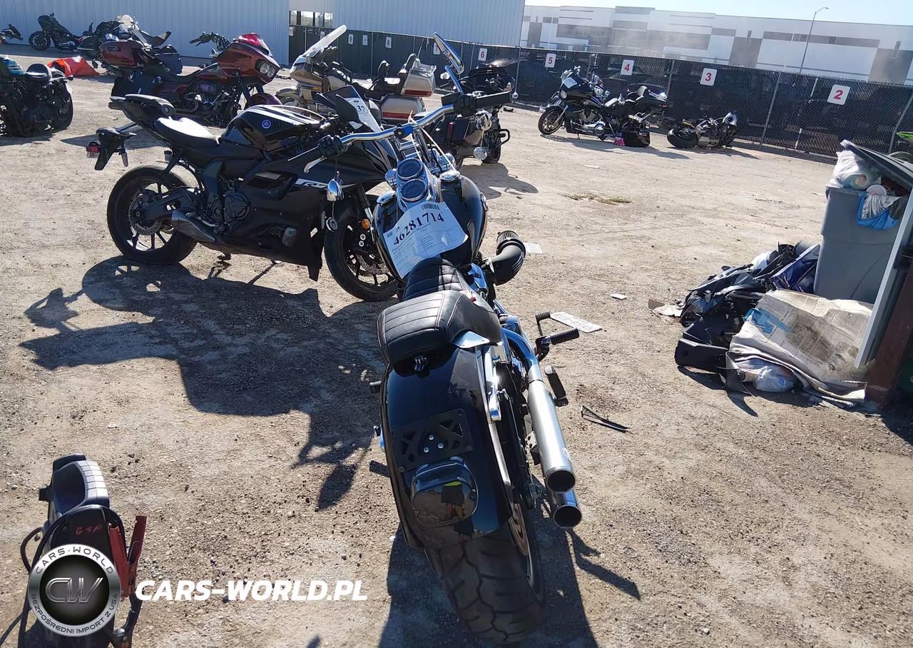 2018 Harley-Davidson Fxlr Low Rider VIN:1HD1YNJ13JC054800 - 6