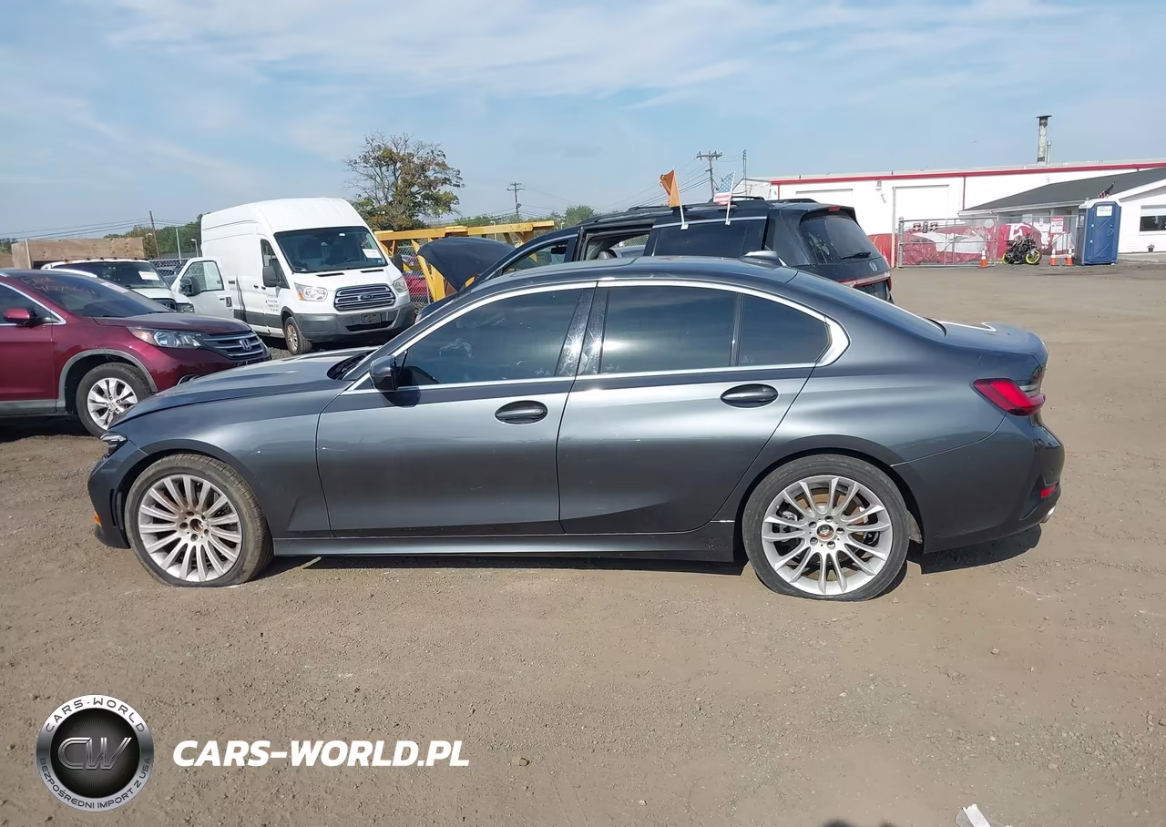 2022 BMW 330I xDrive VIN:3MW5R7J0XN8C59009 - 14