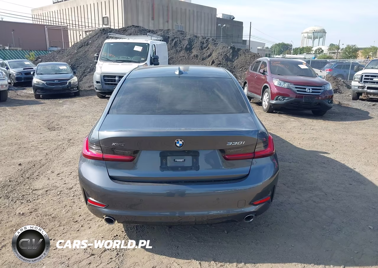 2022 BMW 330I xDrive VIN:3MW5R7J0XN8C59009 - 16