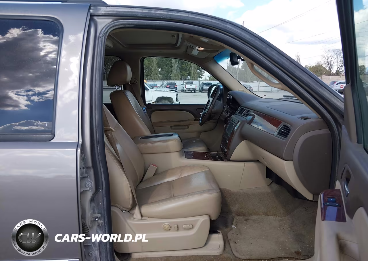 2012 Chevrolet Suburban 1500 Ltz VIN:1GNSKKE79CR143427 - 5