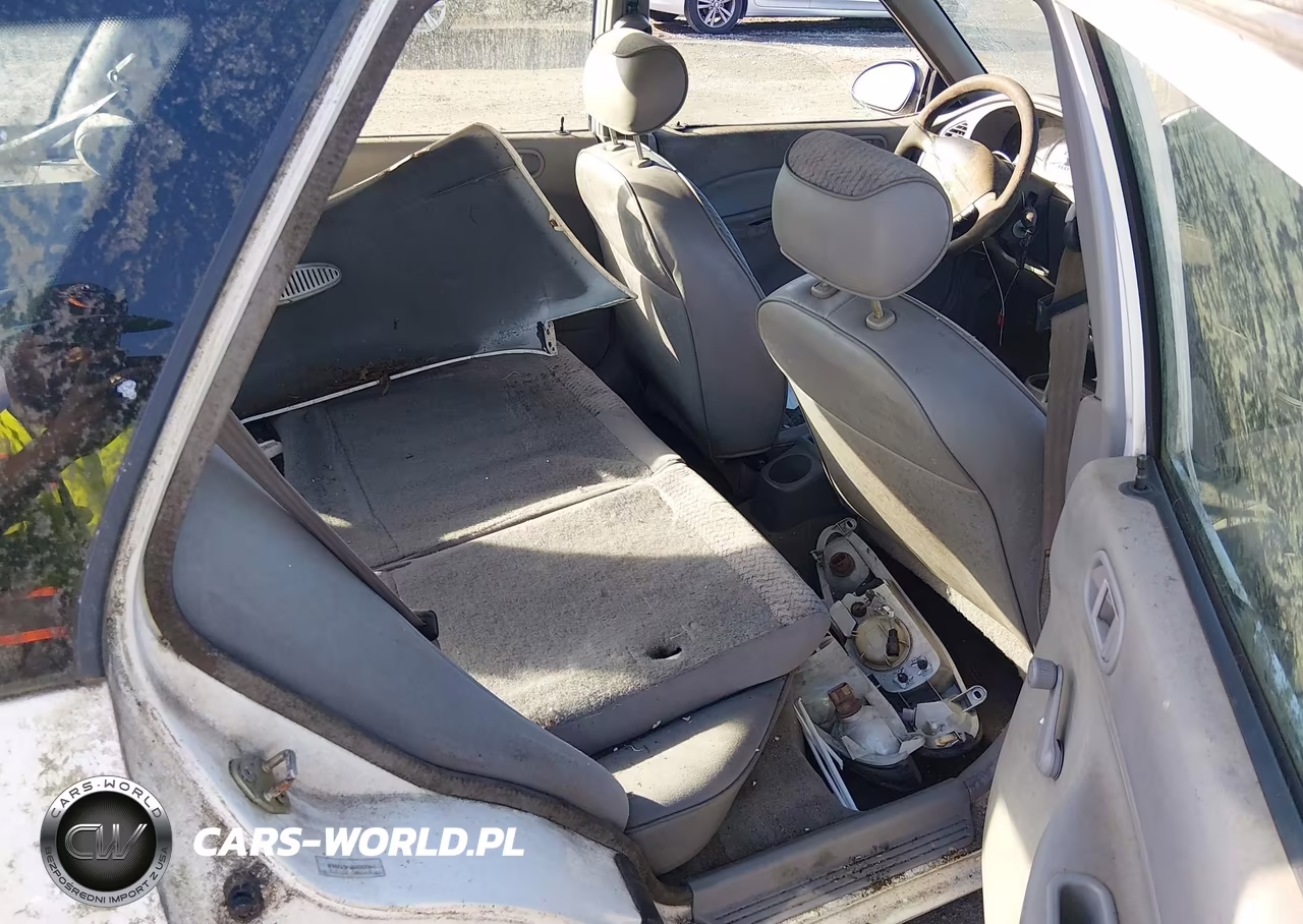 1998 Ford Escort Se VIN:1FAFP15P1WW243040 - 8