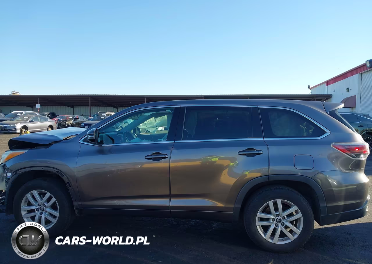 2016 Toyota Highlander Le V6 VIN:5TDZKRFH0GS179036 - 15