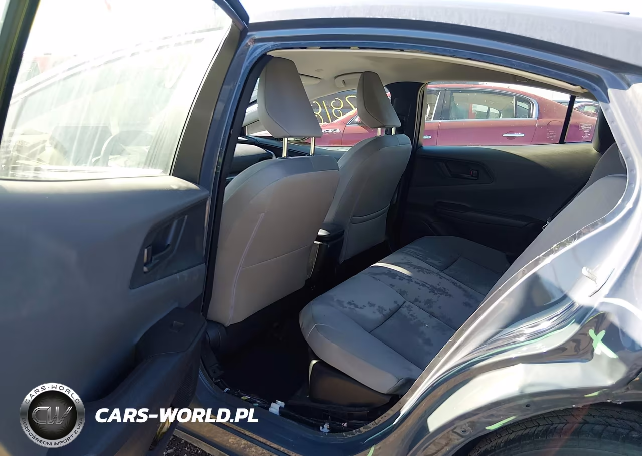 2024 Toyota Prius Le VIN:JTDACAAUXR3037930 - 8