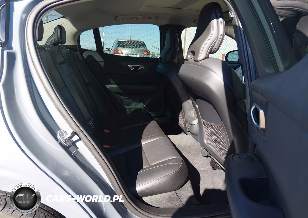 2024 Volvo S60 B5 Core Dark Theme VIN:7JRL12FK1RG320500 - 8
