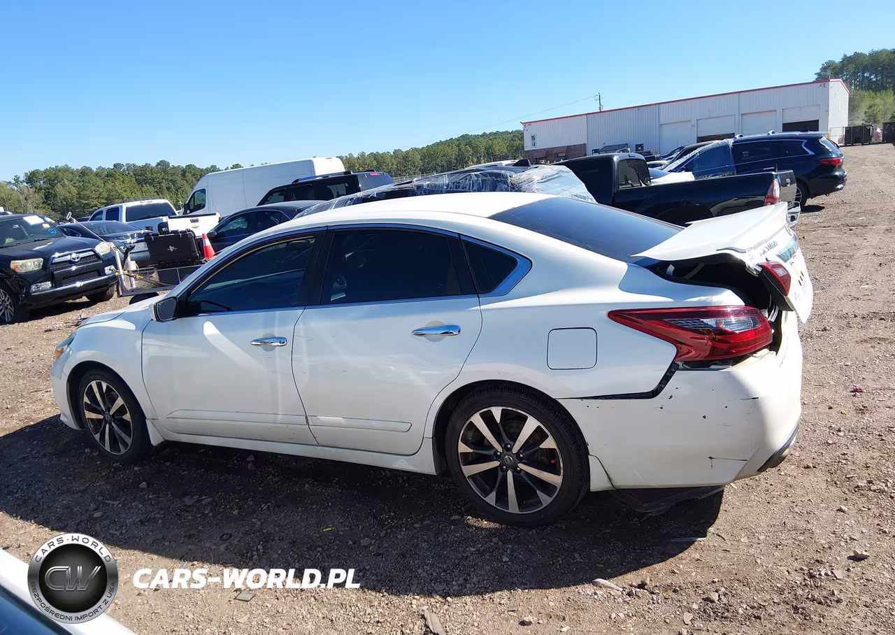 2017 Nissan Altima 2.5 Sr VIN:1N4AL3AP3HC125924 - 15