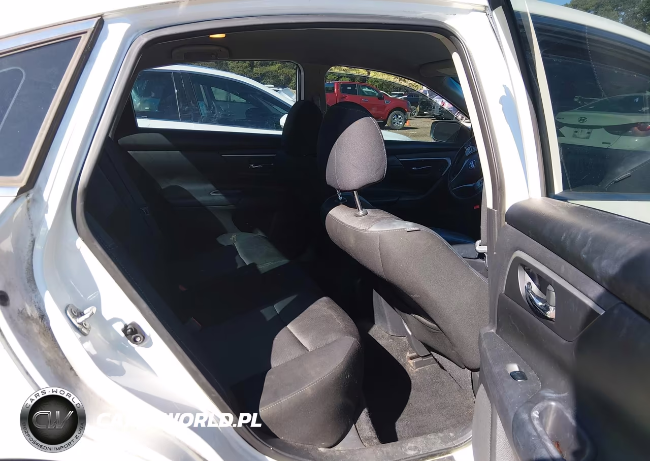 2017 Nissan Altima 2.5 Sr VIN:1N4AL3AP3HC125924 - 8