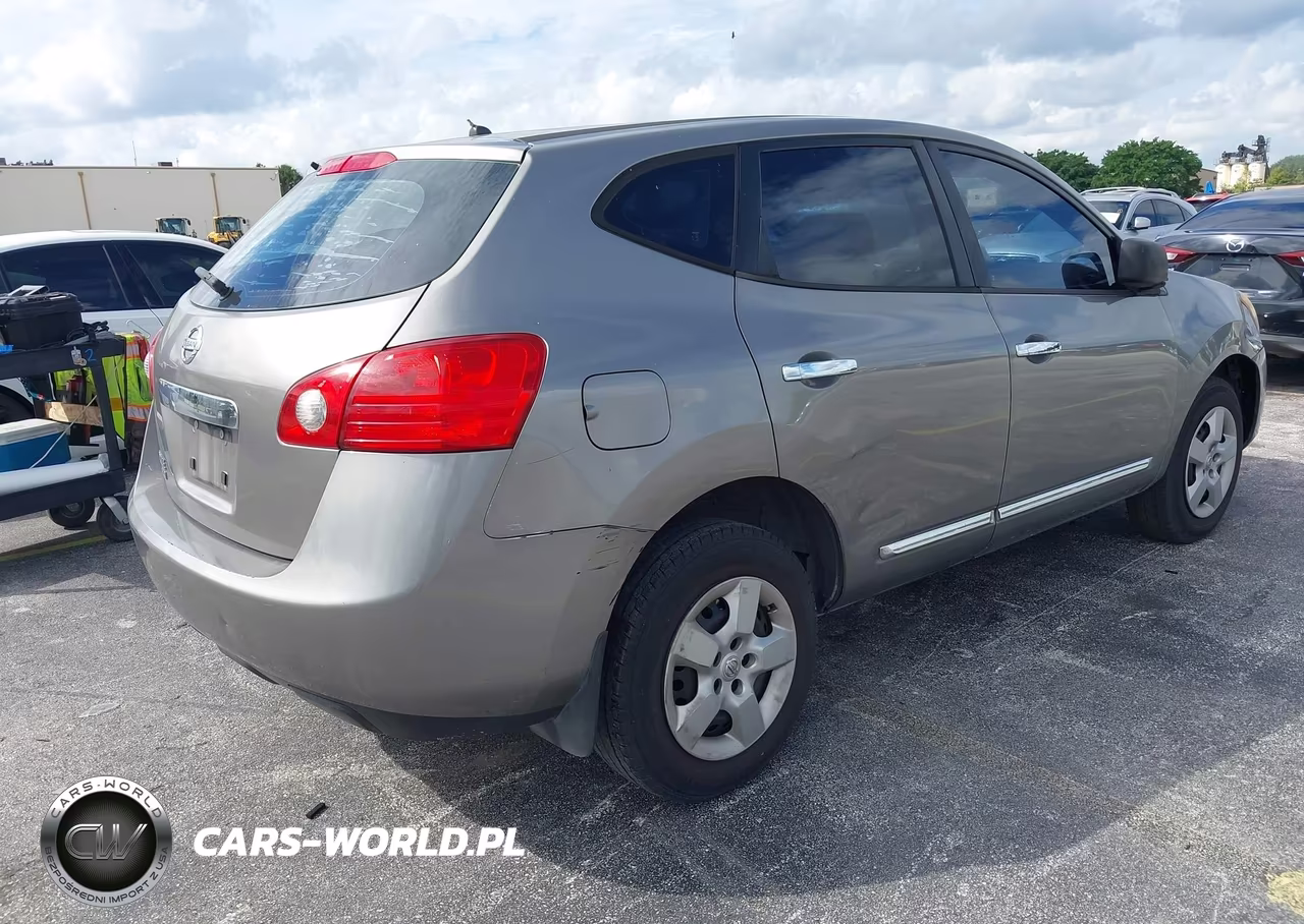 2014 Nissan Rogue Select S VIN:JN8AS5MT7EW610146 - 4