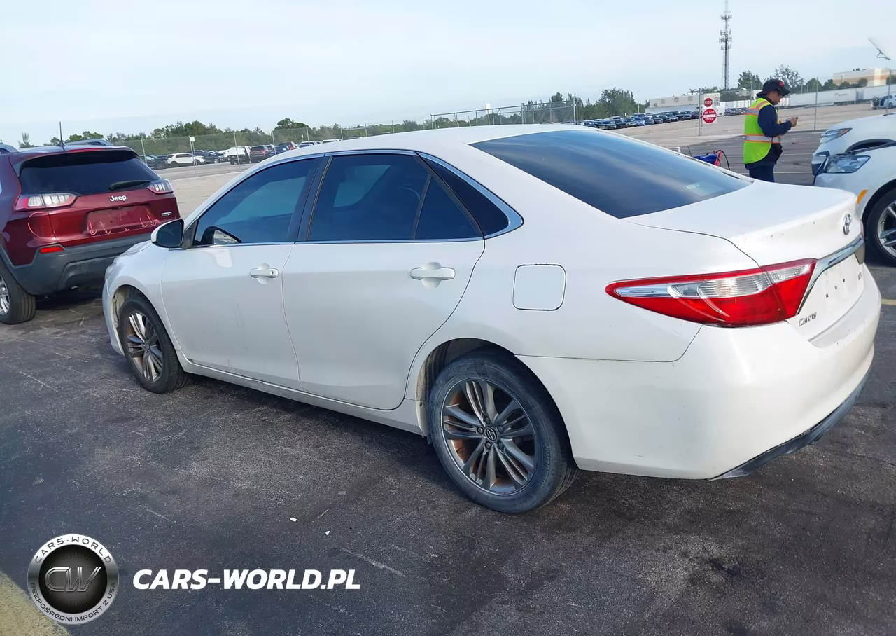 2017 Toyota Camry Se VIN:4T1BF1FK7HU722278 - 3