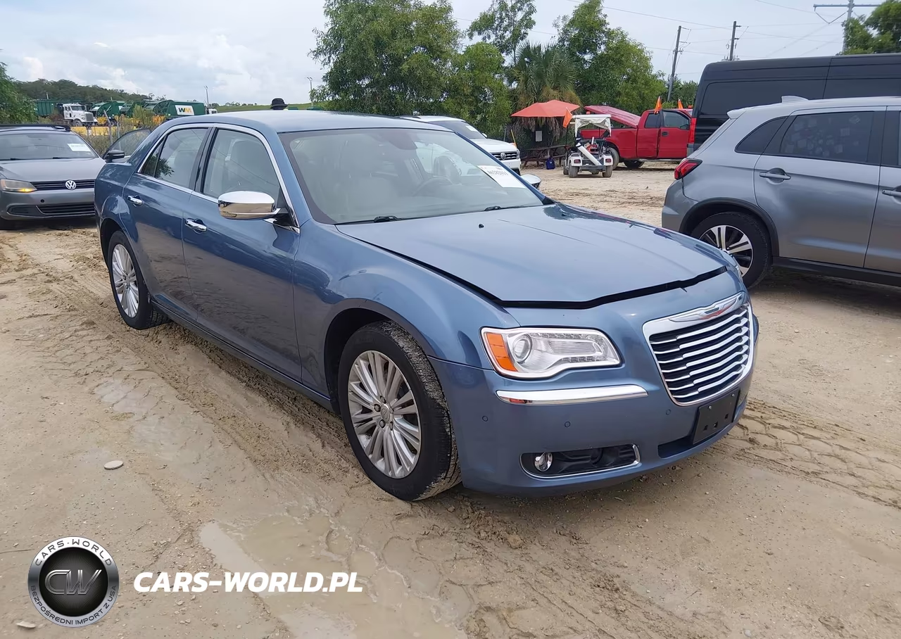 2011 Chrysler 300C Awd