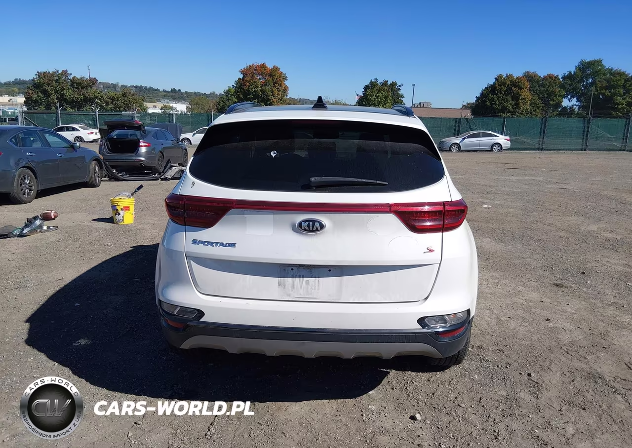 2020 Kia Sportage S VIN:KNDP6CAC3L7750060 - 17