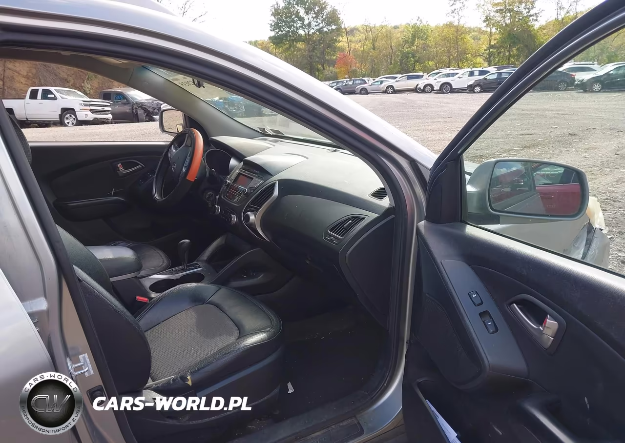 2012 Hyundai Tucson Gls VIN:KM8JU3AC6CU516701 - 5