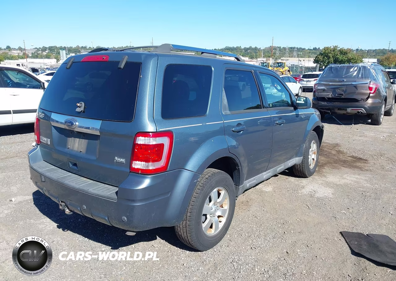 2010 Ford Escape Limited VIN:1FMCU9EG4AKD25442 - 4