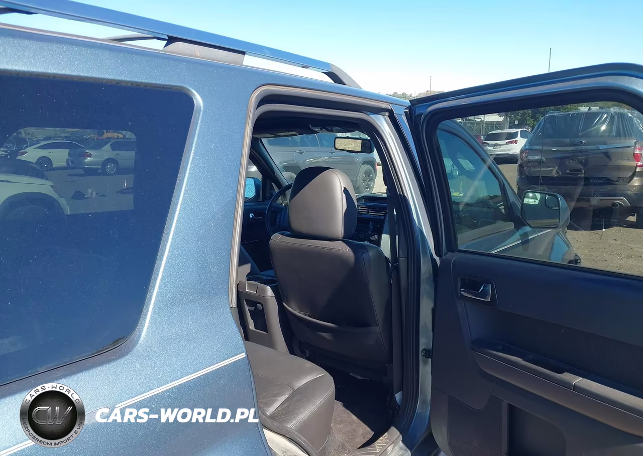 2010 Ford Escape Limited VIN:1FMCU9EG4AKD25442 - 8