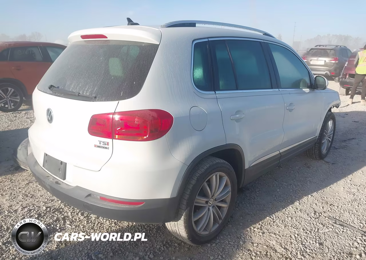 2016 Volkswagen Tiguan Se VIN:WVGBV7AX9GW560228 - 4