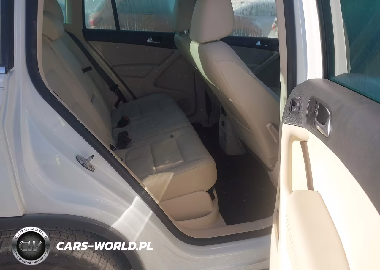 2016 Volkswagen Tiguan Se VIN:WVGBV7AX9GW560228 - 8