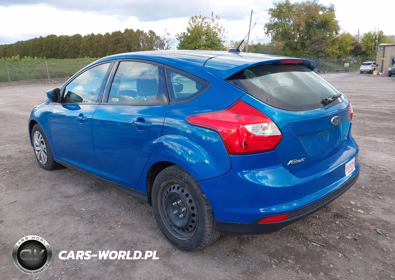 2012 Ford Focus Se VIN:1FAHP3K24CL119242 - 3