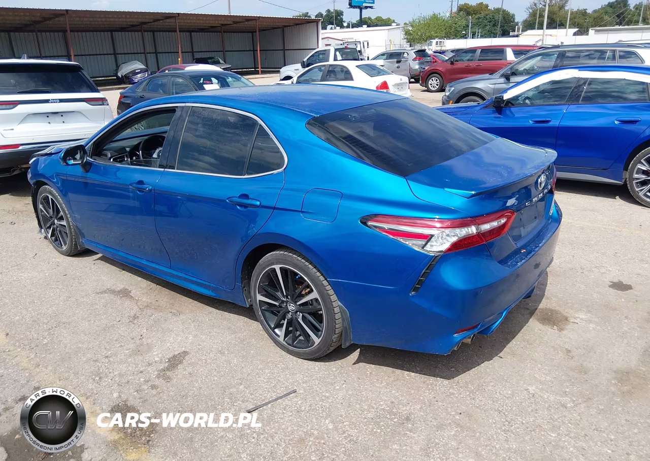 2018 Toyota Camry Xse VIN:4T1B61HK0JU119935 - 3
