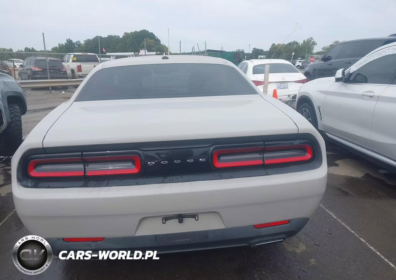 2016 Dodge Challenger Sxt VIN:2C3CDZAG9GH284076 - 17