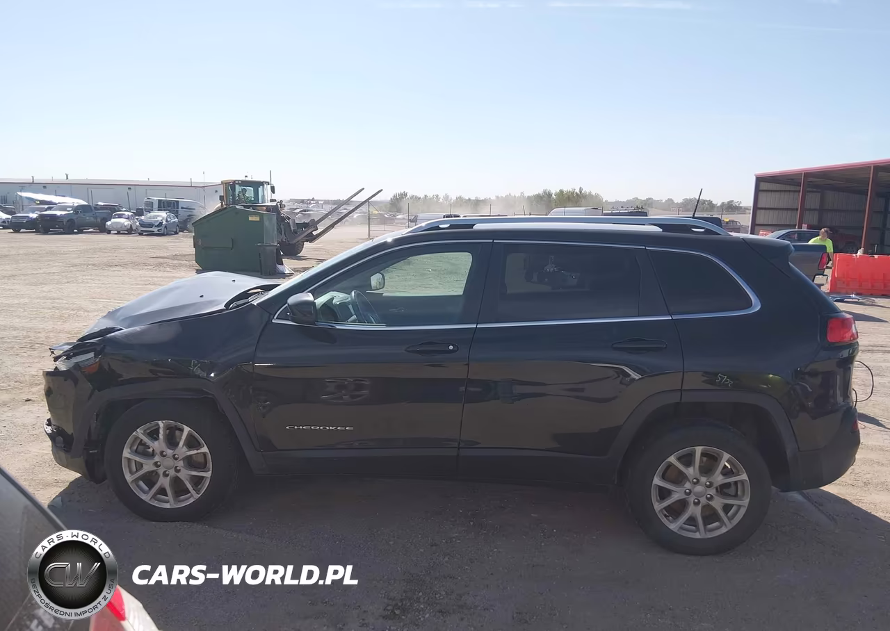 2016 Jeep Cherokee Latitude VIN:1C4PJMCS4GW131682 - 14