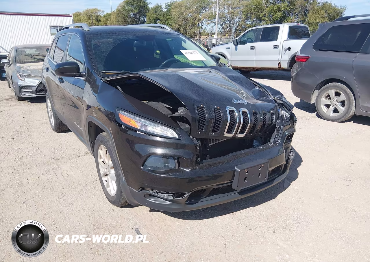 2016 Jeep Cherokee Latitude VIN:1C4PJMCS4GW131682 - 17
