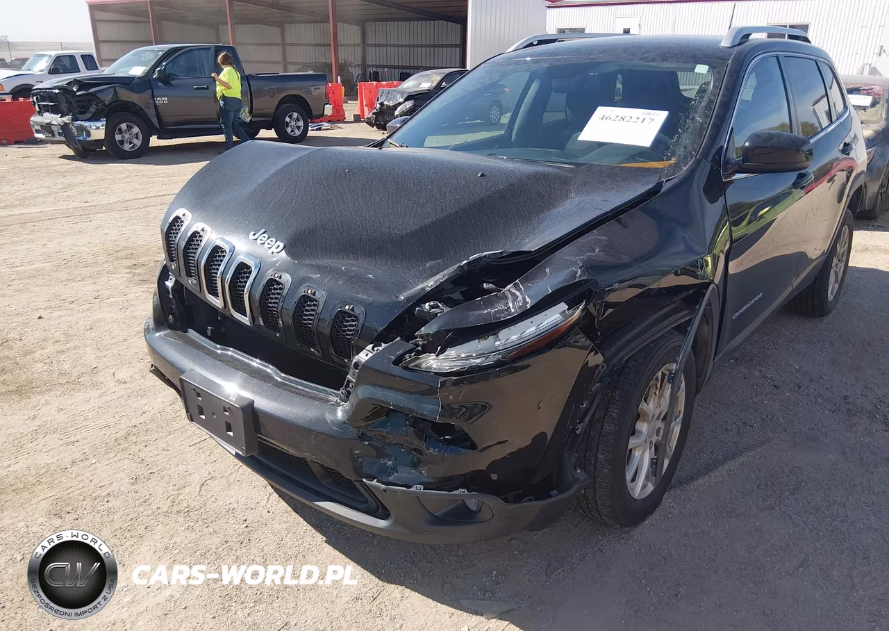 2016 Jeep Cherokee Latitude VIN:1C4PJMCS4GW131682 - 18