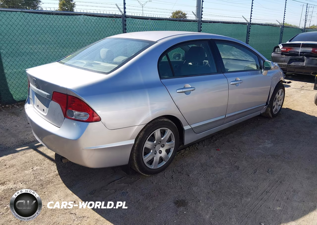 2009 Honda Civic Lx VIN:2HGFA16599H305796 - 4