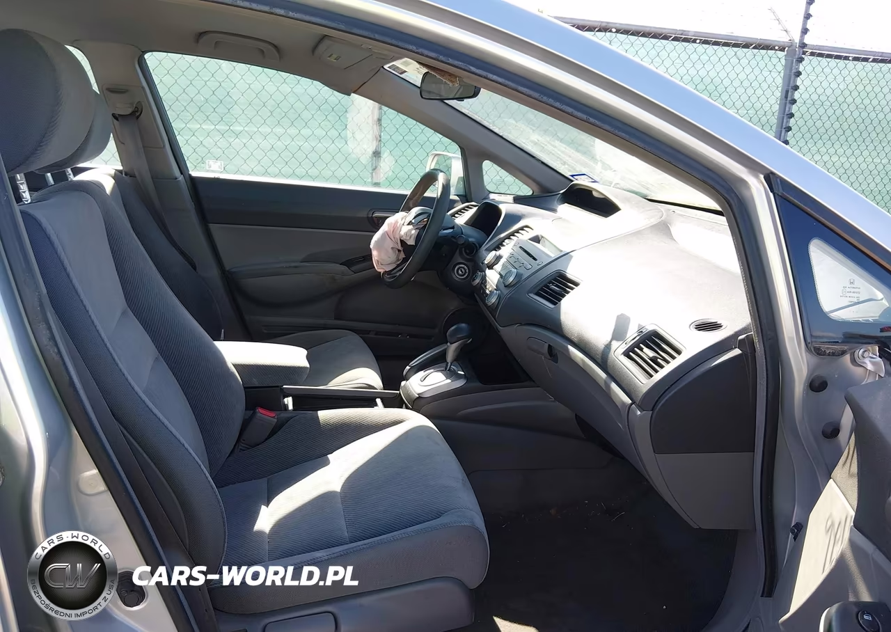 2009 Honda Civic Lx VIN:2HGFA16599H305796 - 5