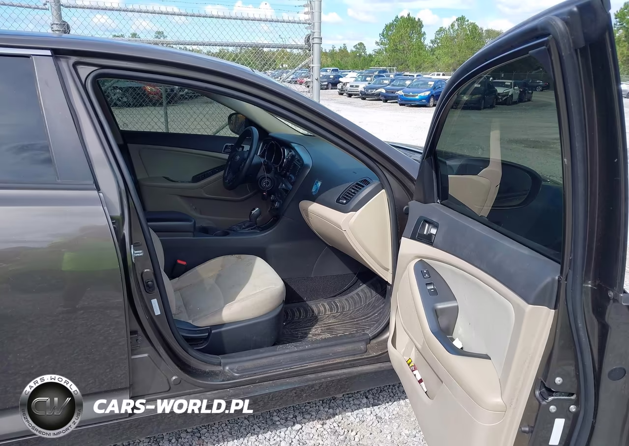 2013 Kia Optima Lx VIN:5XXGM4A79DG240366 - 5