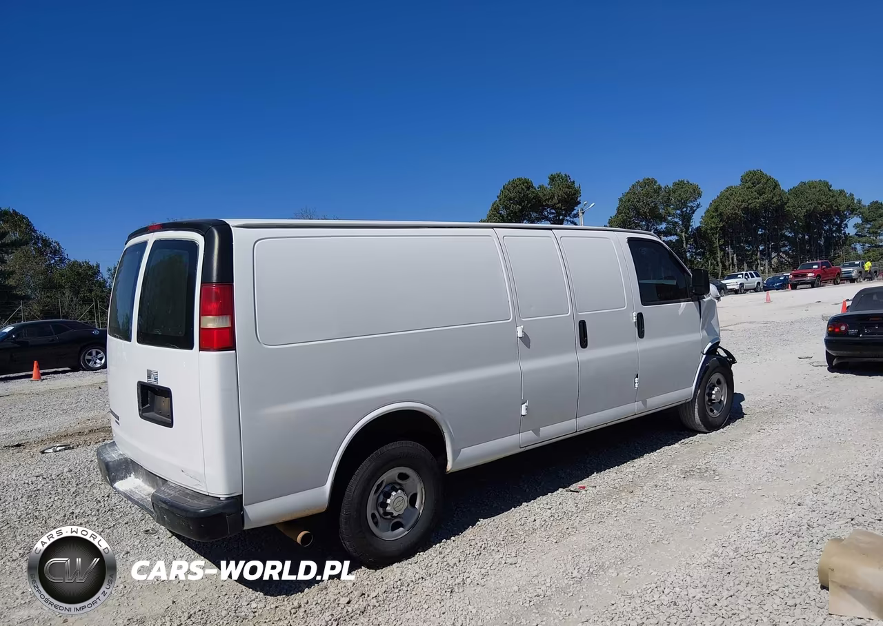 2015 Chevrolet Express 2500 Work Van VIN:1GCWGGFF1F1220888 - 4