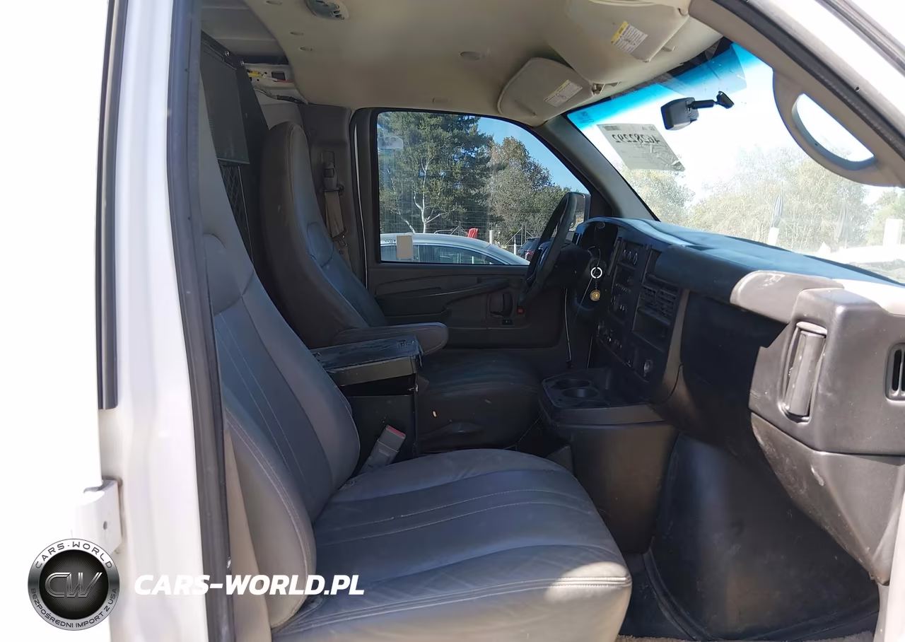 2015 Chevrolet Express 2500 Work Van VIN:1GCWGGFF1F1220888 - 5