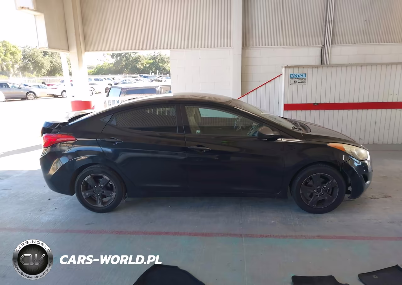 2013 Hyundai Elantra Gls VIN:KMHDH4AE7DU870480 - 13