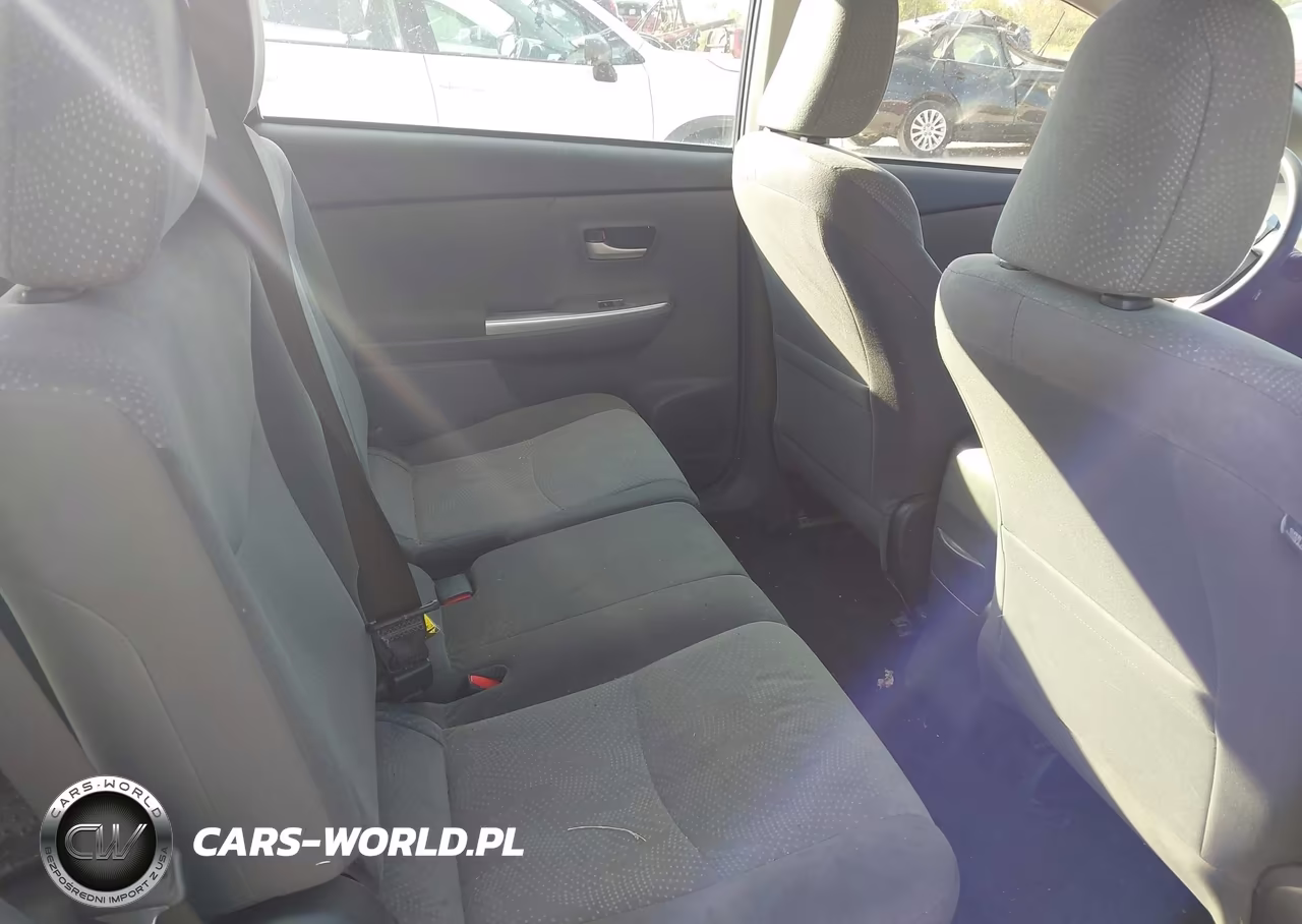 2012 Toyota Prius V Three VIN:JTDZN3EUXC3136502 - 7