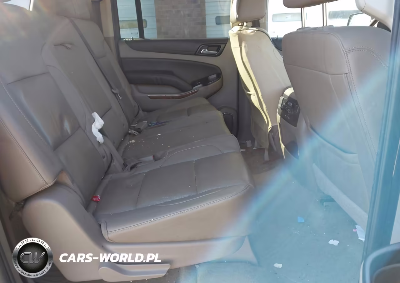 2018 Chevrolet Suburban Premier VIN:1GNSKJKC9JR181278 - 8