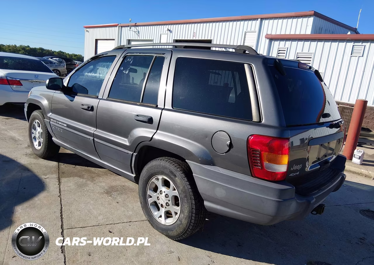 2004 Jeep Grand Cherokee Laredo VIN:1J4GW48SX4C101507 - 3