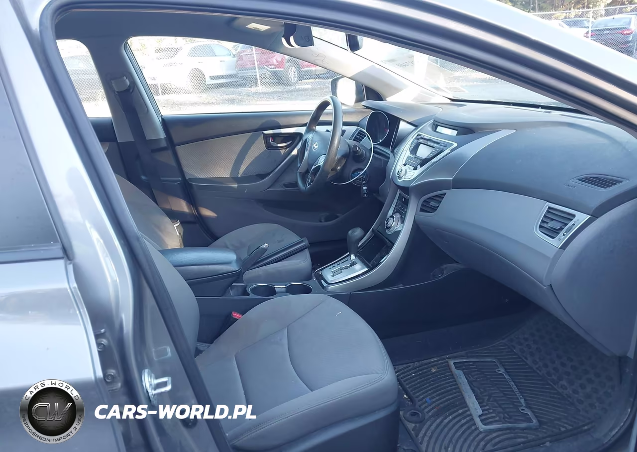2012 Hyundai Elantra Gls VIN:5NPDH4AE0CH134994 - 5