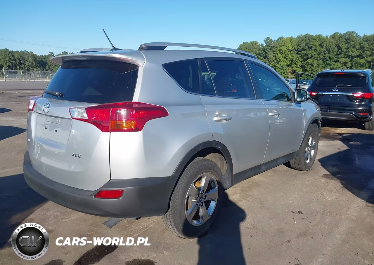 2015 Toyota Rav4 Xle VIN:2T3WFREV7FW191535 - 4