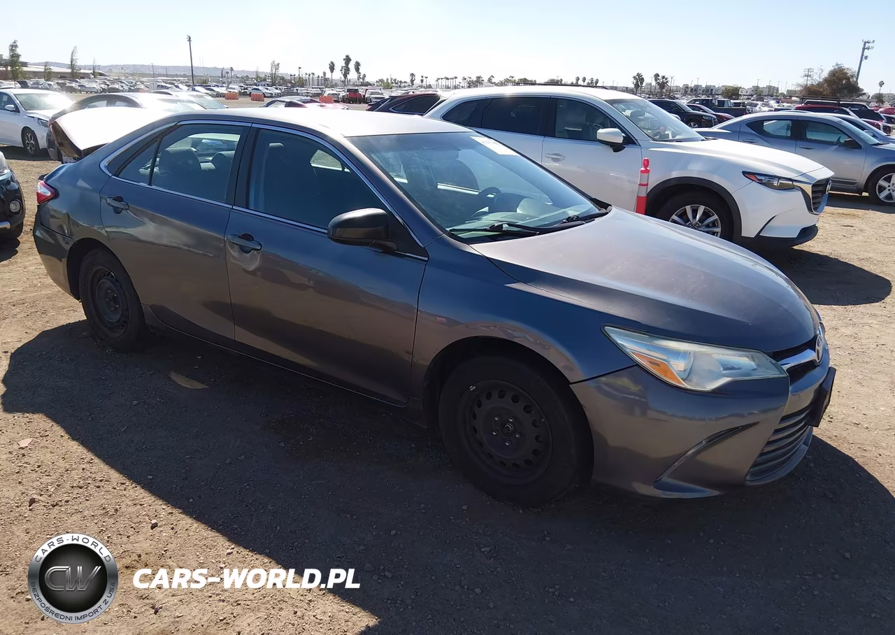 2015 Toyota Camry Le