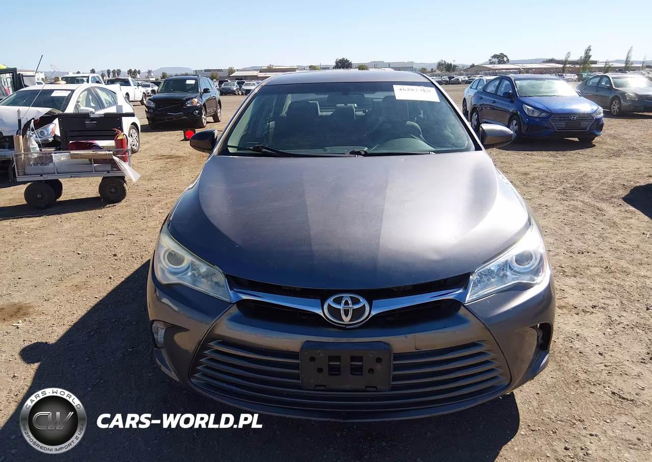 2015 Toyota Camry Le VIN:4T1BF1FK6FU973760 - 12