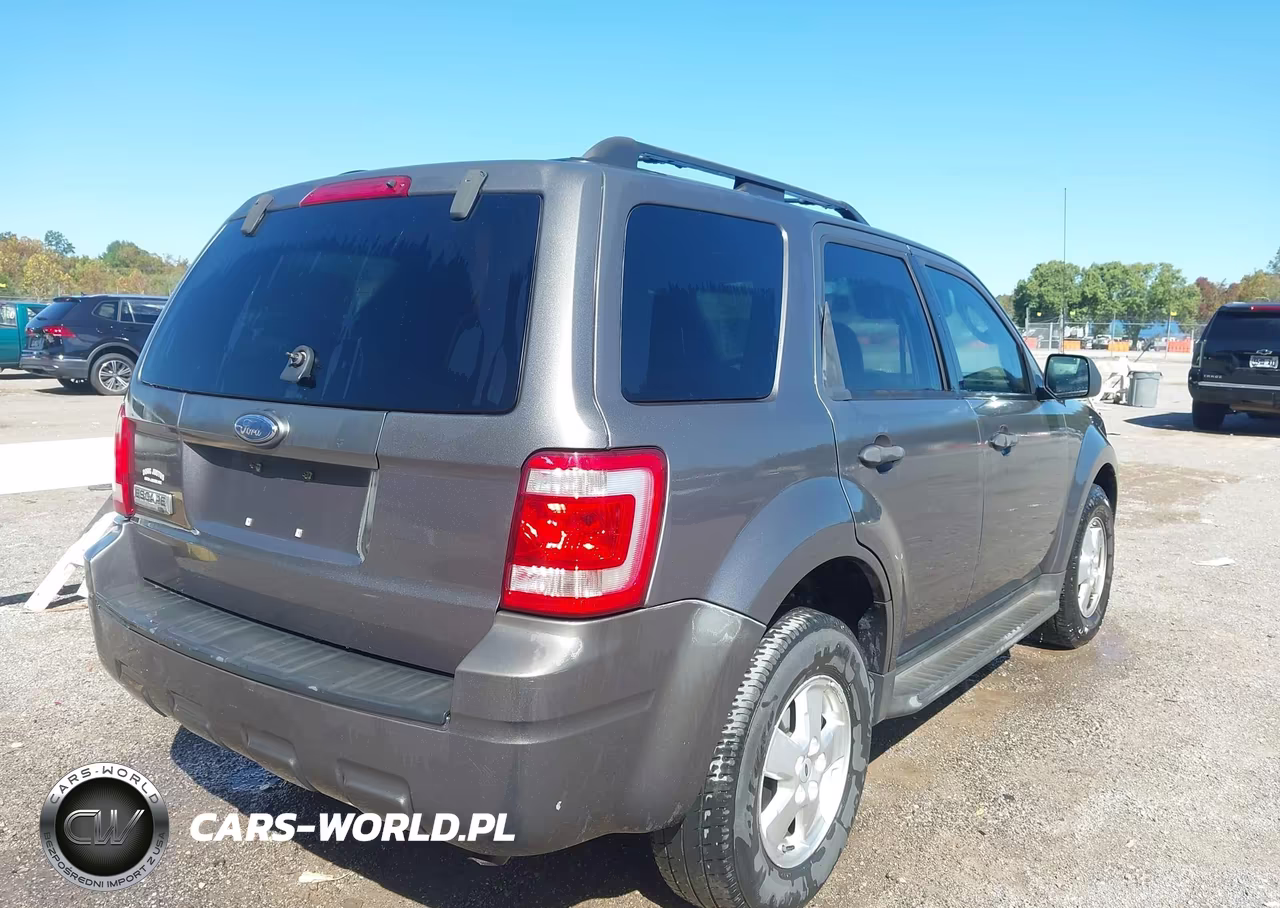 2009 Ford Escape Xlt VIN:1FMCU03799KA88280 - 4