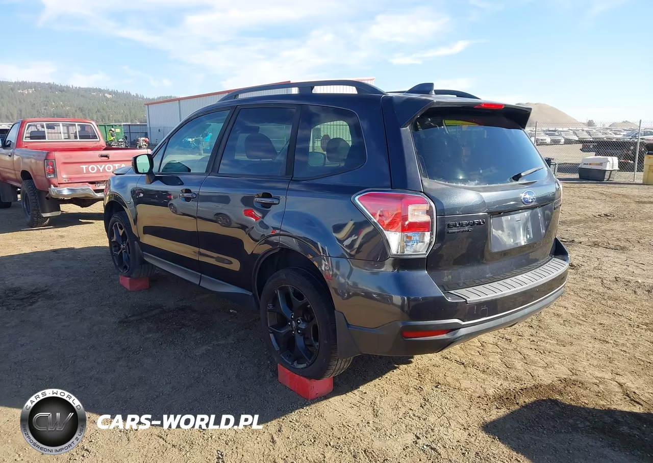 2018 Subaru Forester 2.5I Premium VIN:JF2SJAEC5JH497758 - 3