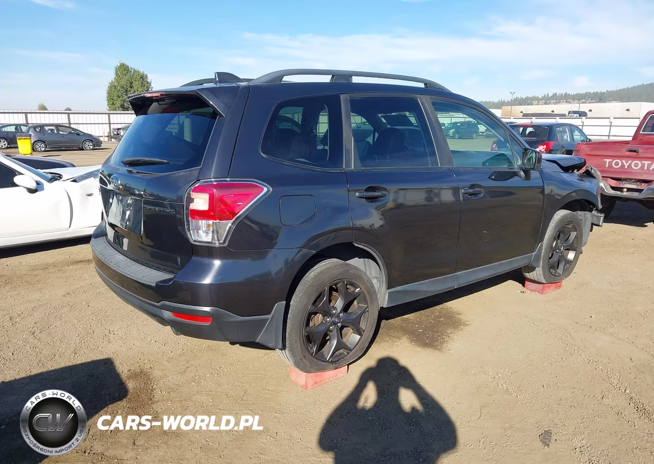 2018 Subaru Forester 2.5I Premium VIN:JF2SJAEC5JH497758 - 4