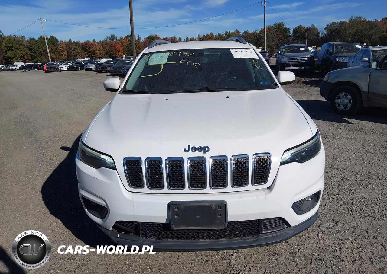 2019 Jeep Cherokee Latitude Plus 4X4 VIN:1C4PJMLX5KD267433 - 12